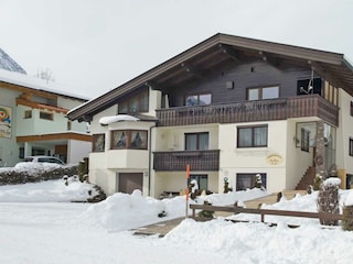 weitere Winteraußenansicht - Appartement Koller