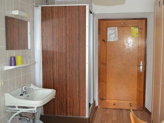 Einzelzimmer mit Dusche