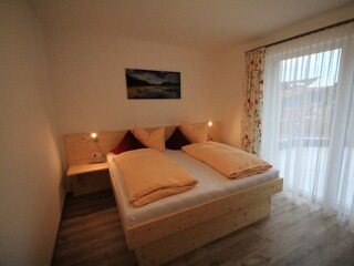 Bergblick Schlafzimmer 1-min