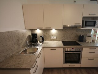 Bergblick Küchenbereich 4-min