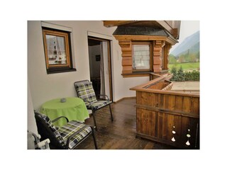 Apparthaus Alpina - möblierte Balkone