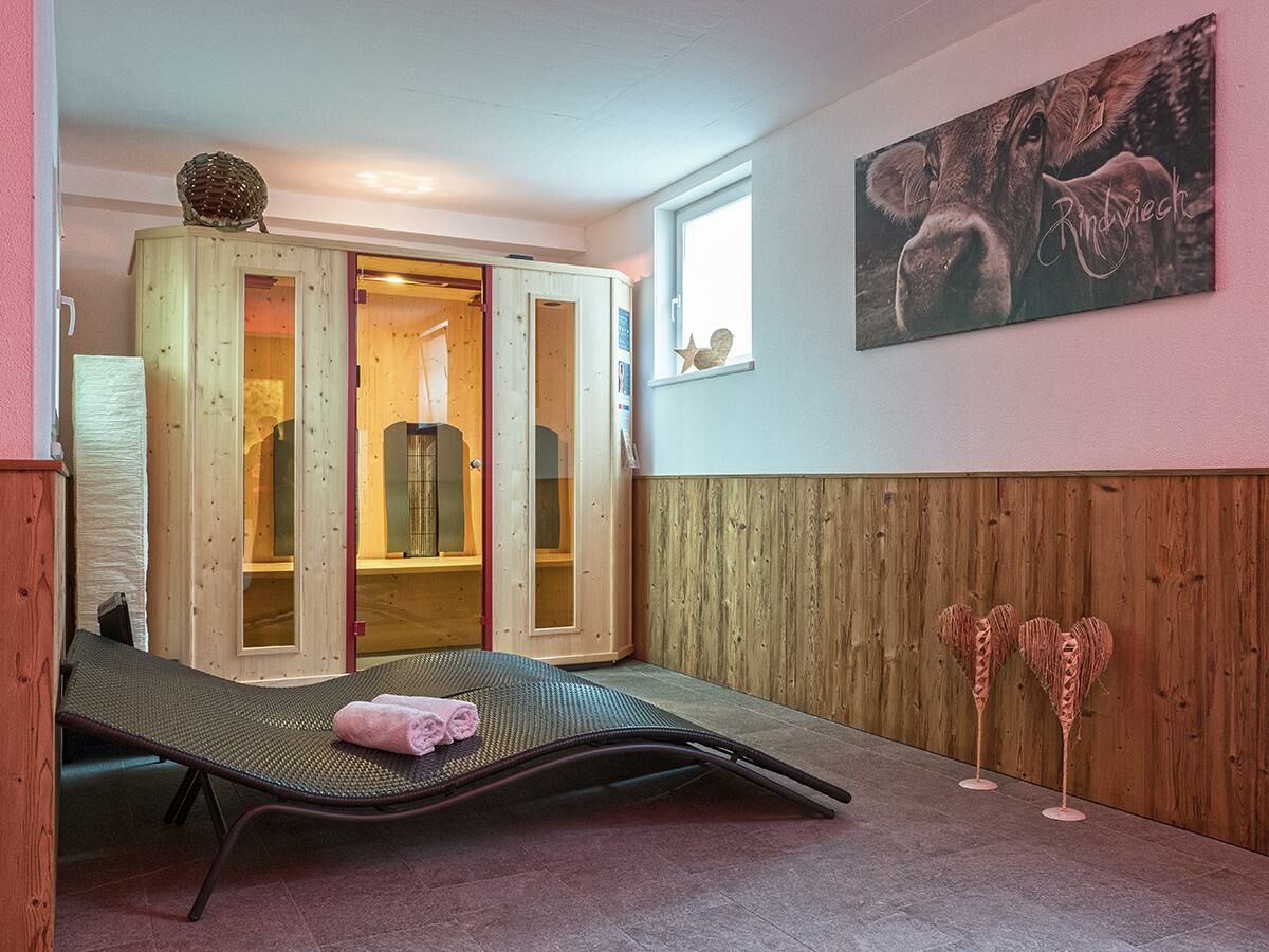 Spa-Bereich mit Infrarotsauna, Liegen