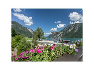 Balkonblick zum Achensee mit Hochsteg