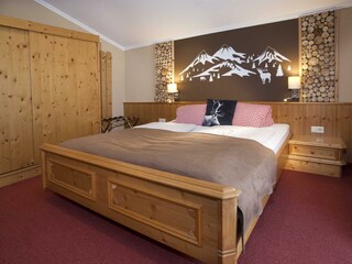 Wohnung 1 - Schlafzimmer