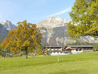 der Lamplhof aus der Ferne