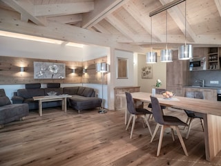 Karwendelsuite - Wohnraum Ansicht 2