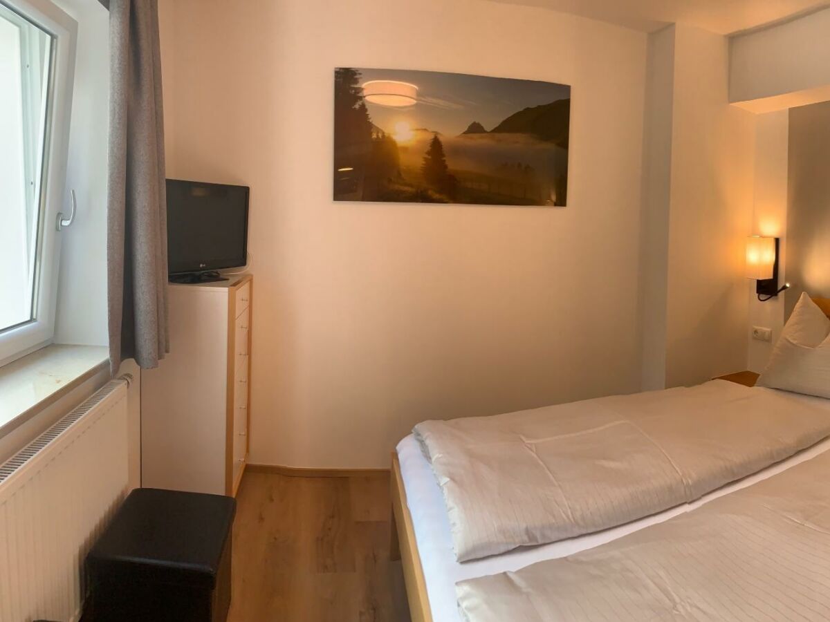 ALPIN KOMFORT Schlafzimmer ganz groß