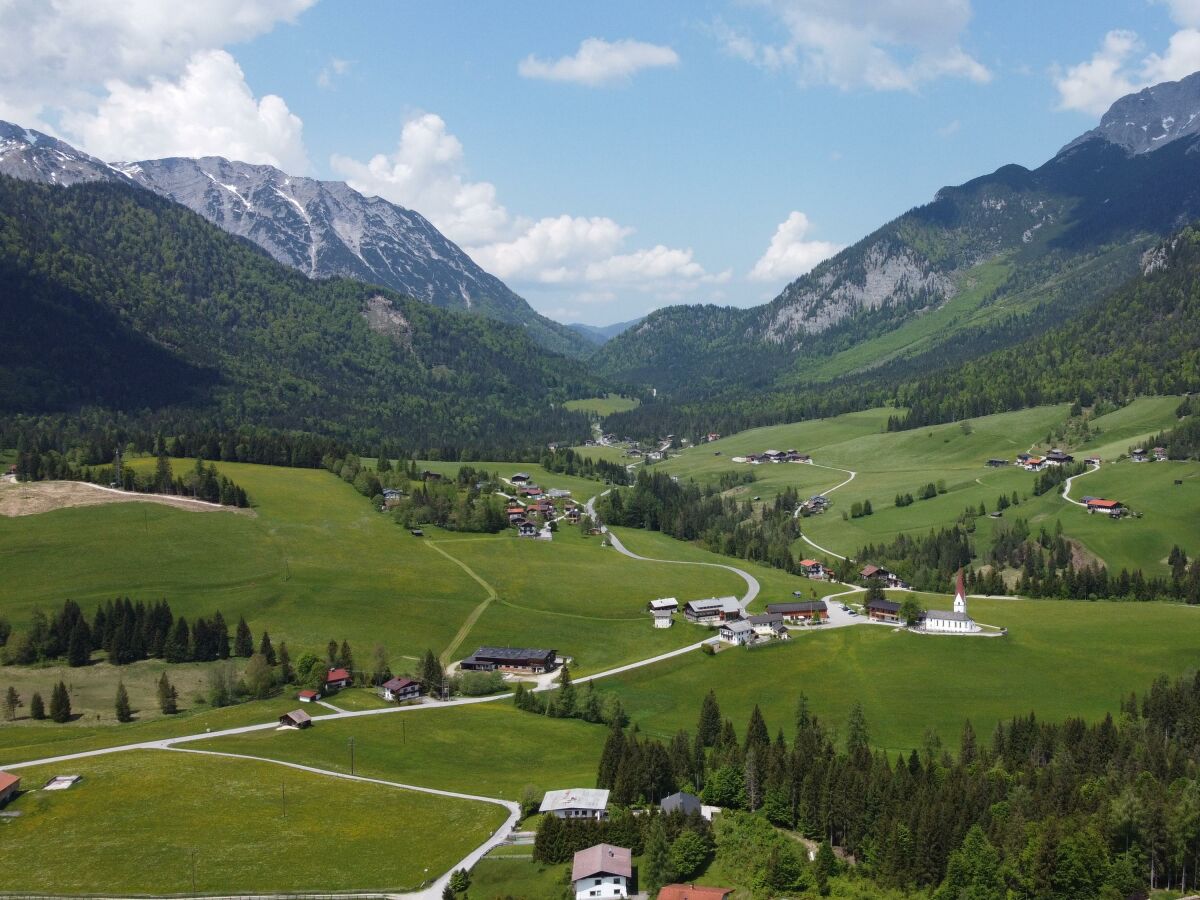 Steinberg am Rofan mit Blick zum Guffert