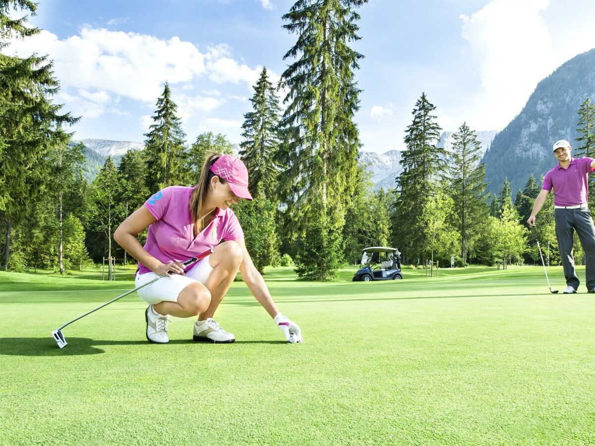 Golfen auf dem Golfplatz Pertisau