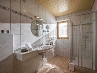 Badezimmer im Appartement Tristenau