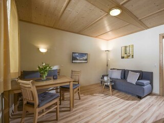 Wohn- und Essraum im Appartement Karwendel