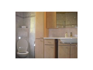 WC und Waschtisch - Ferienwohnung Melanie