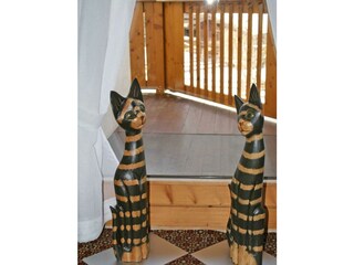 Deko im Haus - Holzkatzen