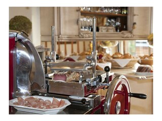 im Frühstücksraum - Berkel Aufschnittmaschine