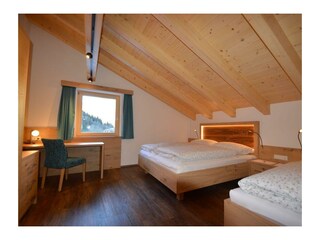 weitere Ansicht - Schlafzimmer