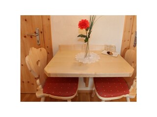 Sitzgelegenheit im Bergblick Zimmer