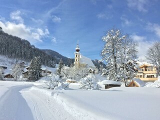 Winterwanderweg am Haus