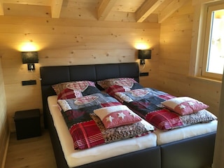 Schlafzimmer 2