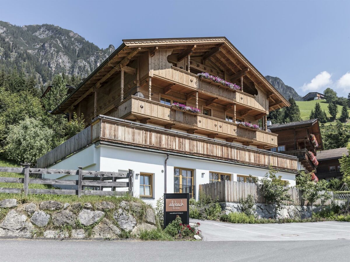 Alpbach Lodge im Sommer