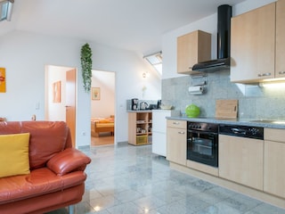 App. 1 Wohn,-Eßzimmer 2