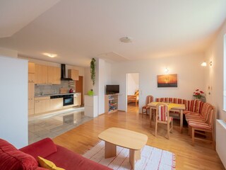 App. 2 Wohn,Eßzimmer 3