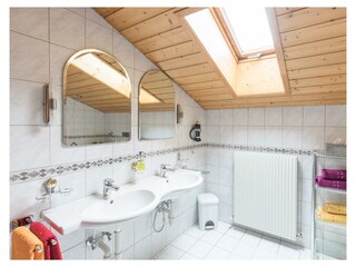 Badezimmer 1