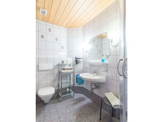 Badezimmer 2