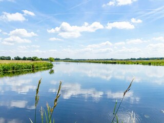 Der malerische Fluss Vechte bietet Ihnen viele Wassersportmöglichkeiten.