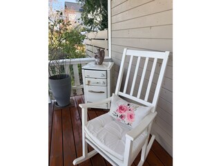 Schaukelstuhl auf der Veranda