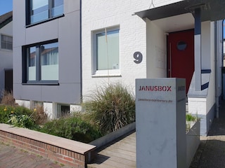 Norderney / Janusbox - Hauseingang