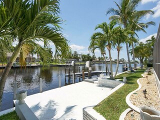 Wundervoller Blick auf den Kanal, Cape Coral