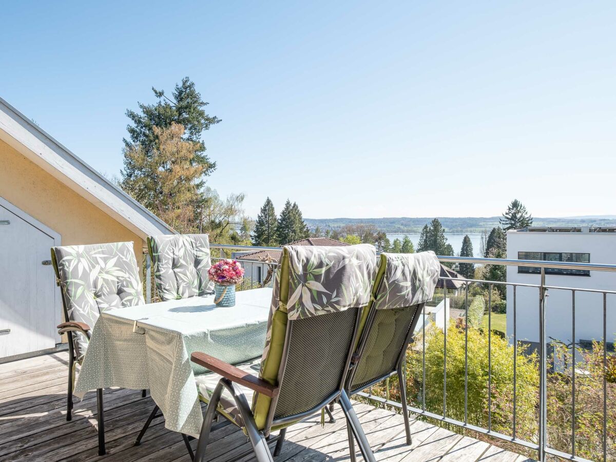 Großer Balkon mit Seesicht