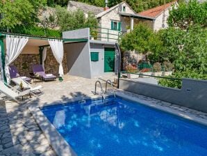 Ferienhaus Nikola with heated pool