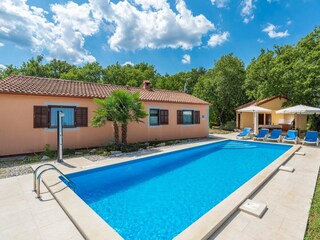 Casa per le vacanze Tinjan Registrazione all'aperto 3