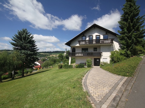 Landhaus Fernblick Ferienwohnung -ZWO-