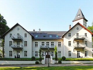 Schloss Hohen Niendorf Nordseite