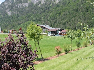 Haus Bauer in der Ferne
