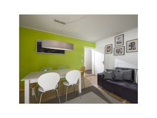 Haus Bauer - Essecke mit ausziehbarem Tisch