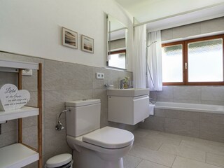 33 Waschmaschine im Keller