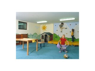 81 Kinderspielraum im Haus