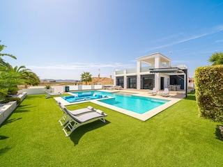 Villa Puerto San Miguel Outdoor Recording 2