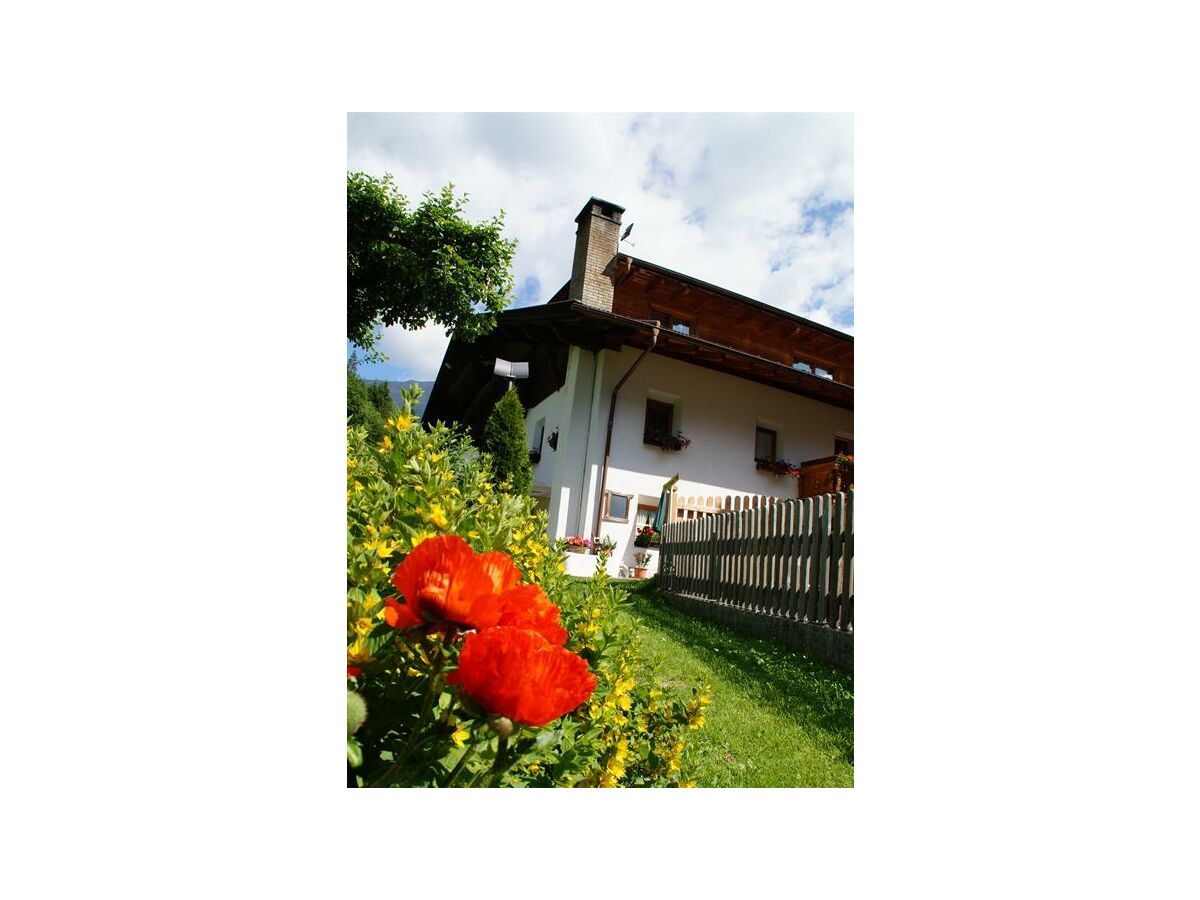 Spazierweg mit Blick auf die Pension