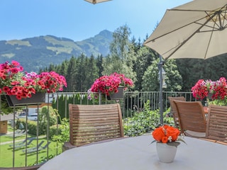 Rosenhof Frühstück - Panorama-Terrasse Bergblick