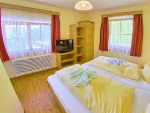 Tweepersoonskamer+extra bed, douche, balkon, toilet vanaf 4 nachten halfpension