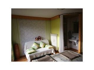 Südzimmer mit Couch