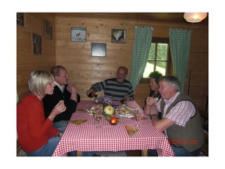 Stube mit Kachelofen