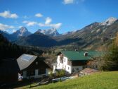 Von jedem Zimmer die Berge genießen