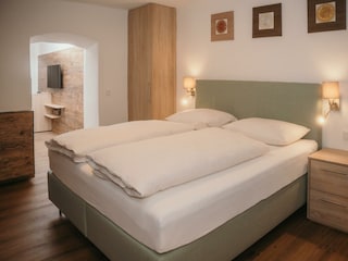 SK405867_2048px
