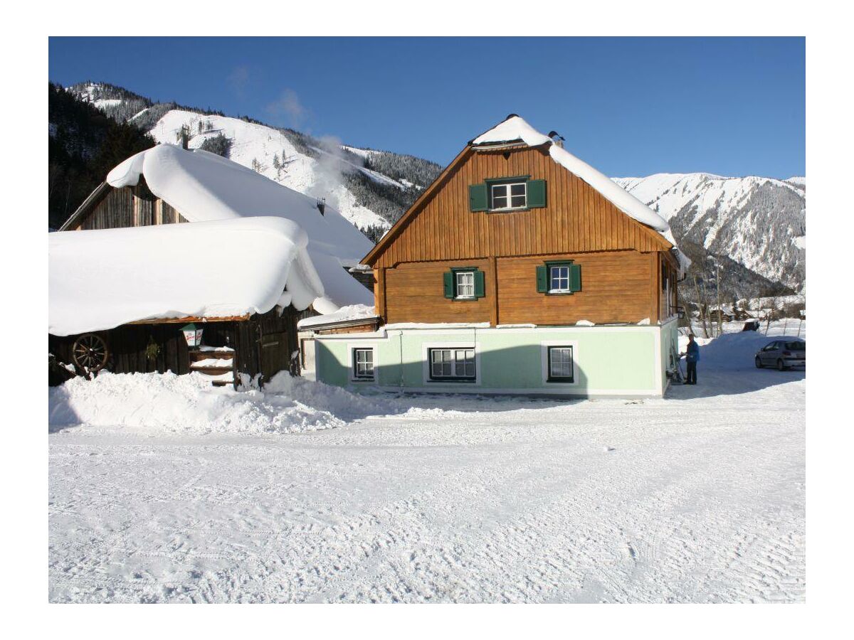 Schaupphof im Winter von Süden