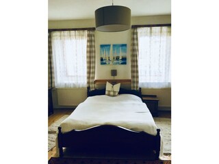 Schlafzimmer 2